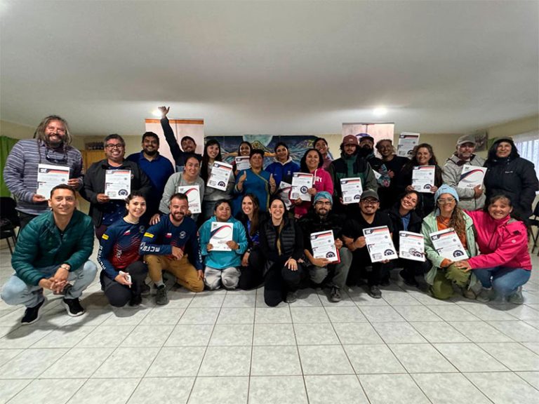Lee más sobre el artículo Capacitan a guías turísticos de La Higuera para obtener certificación en Primeros Auxilios  